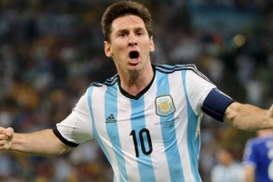 Willian: Orang-orang Terkesima Ketika Lihat Messi Beraksi