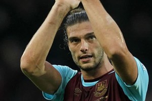 Andy Carroll Akan Sangat Berbahaya Kalau Kondisinya Terus Bugar