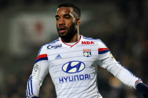 Cari Pengganti Hazard, Chelsea Serius Kejar Lacazette