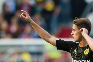 Tuchel : Januzaj Harus Bersikap Terbuka