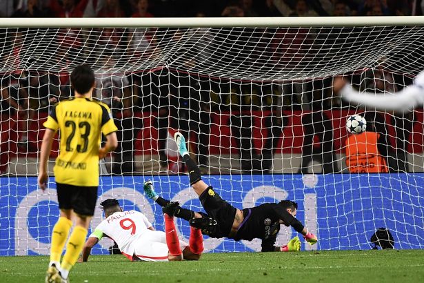 Gol Radamel Falcao - AS Monaco