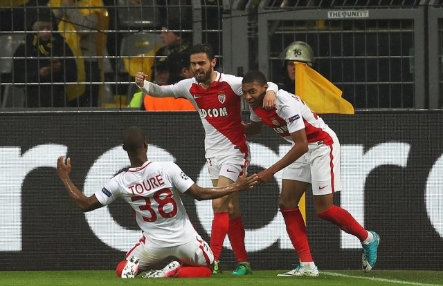 Selebrasi Gol Kylian Mbappe - AS Monaco2