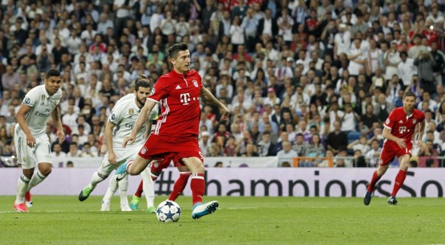 Penalti Robert Lewandowski - Bayern Munchen